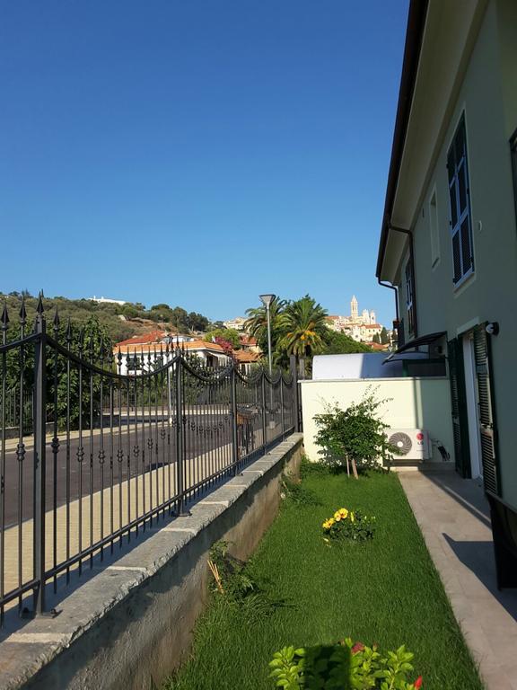La Strelitzia Cervo Mare Apartment Exterior photo